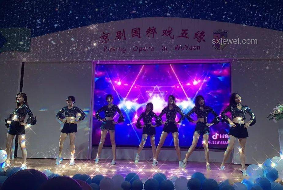 谢娜《浪姐》总决赛连跳七首歌备战指南